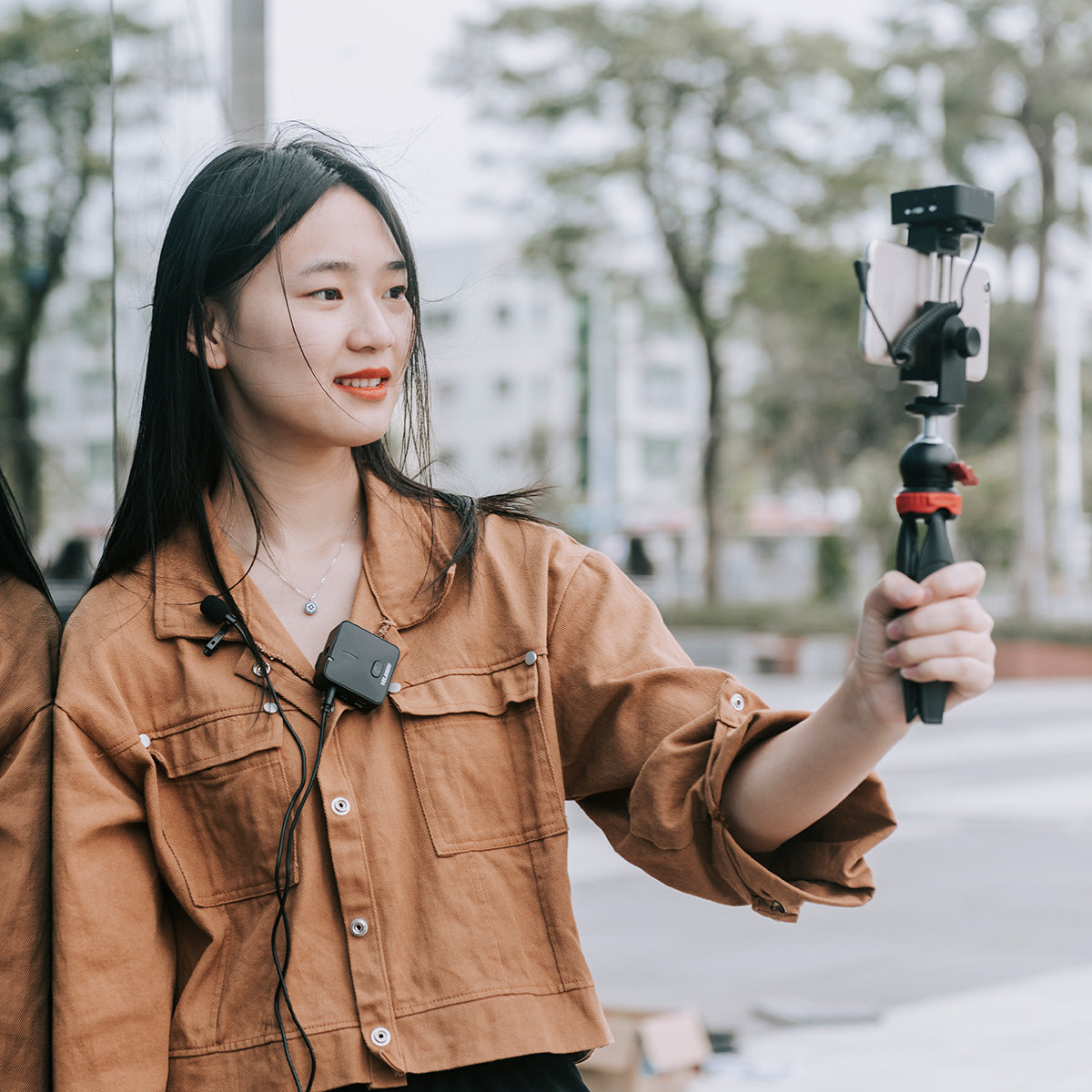 YELANGU MX5 Portable Wireless Microphone Lavalier Interview Recording for Mobilephone DSLR Camera iPhone Xiaomi