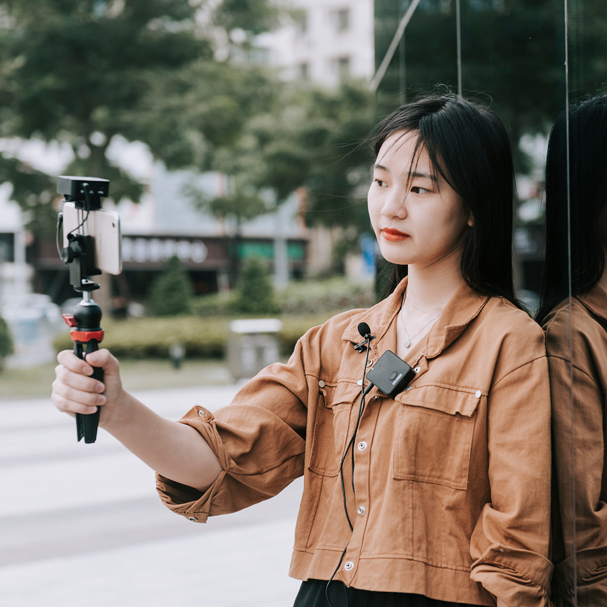 YELANGU MX5 Portable Wireless Microphone Lavalier Interview Recording for Mobilephone DSLR Camera iPhone Xiaomi
