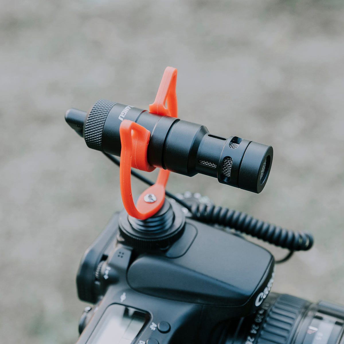 Yelangu Mic 10 Video Microphone with Shock Mount, Windscreen, Case for Smartphones and camera